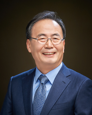 前 충북대학교병원장 최재운 교수